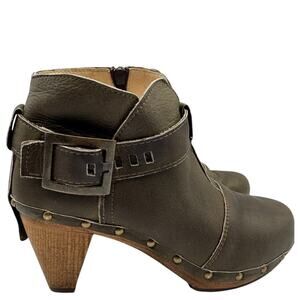 Sanita Ankle Boots Size 38 7.5 Olive Green Leather Clog Booties Studs Wood Heel